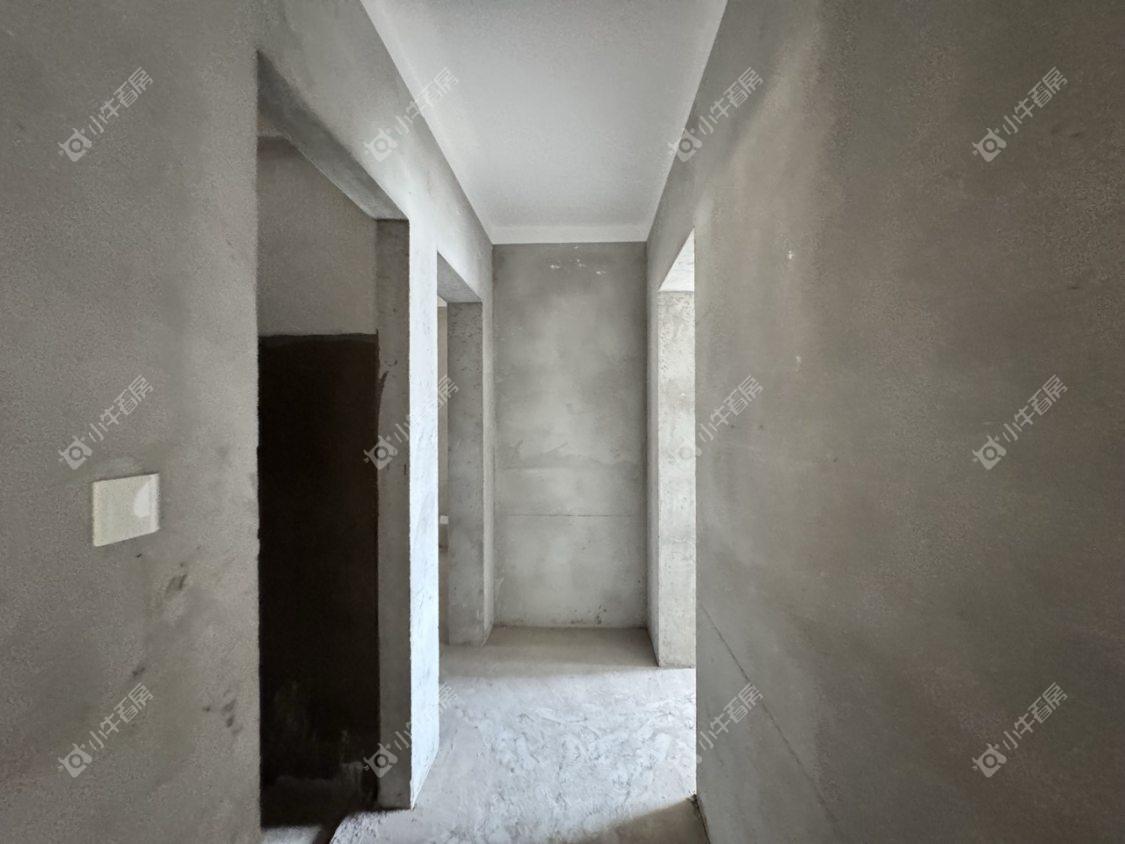 镇江荣城国际（中央公馆）在售二手房源室内图_小牛看房