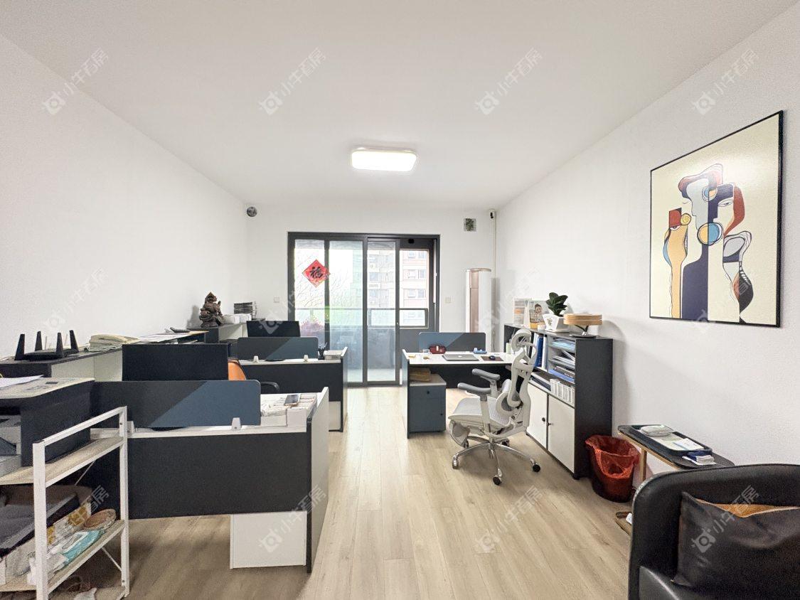 镇江金茂国际社区在售二手房源室内图_小牛看房