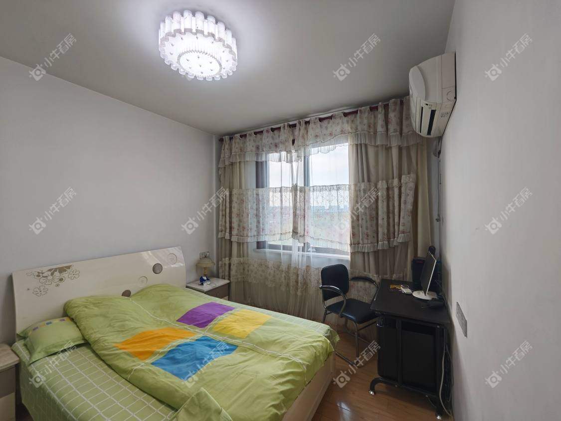 镇江世纪豪都在售二手房源室内图_小牛看房