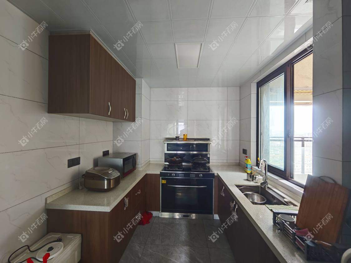 镇江滨河凤凰城在售二手房源室内图_小牛看房