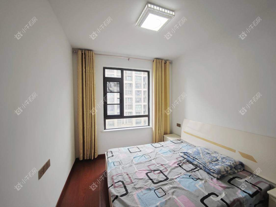 镇江滨河凤凰城在售二手房源室内图_小牛看房