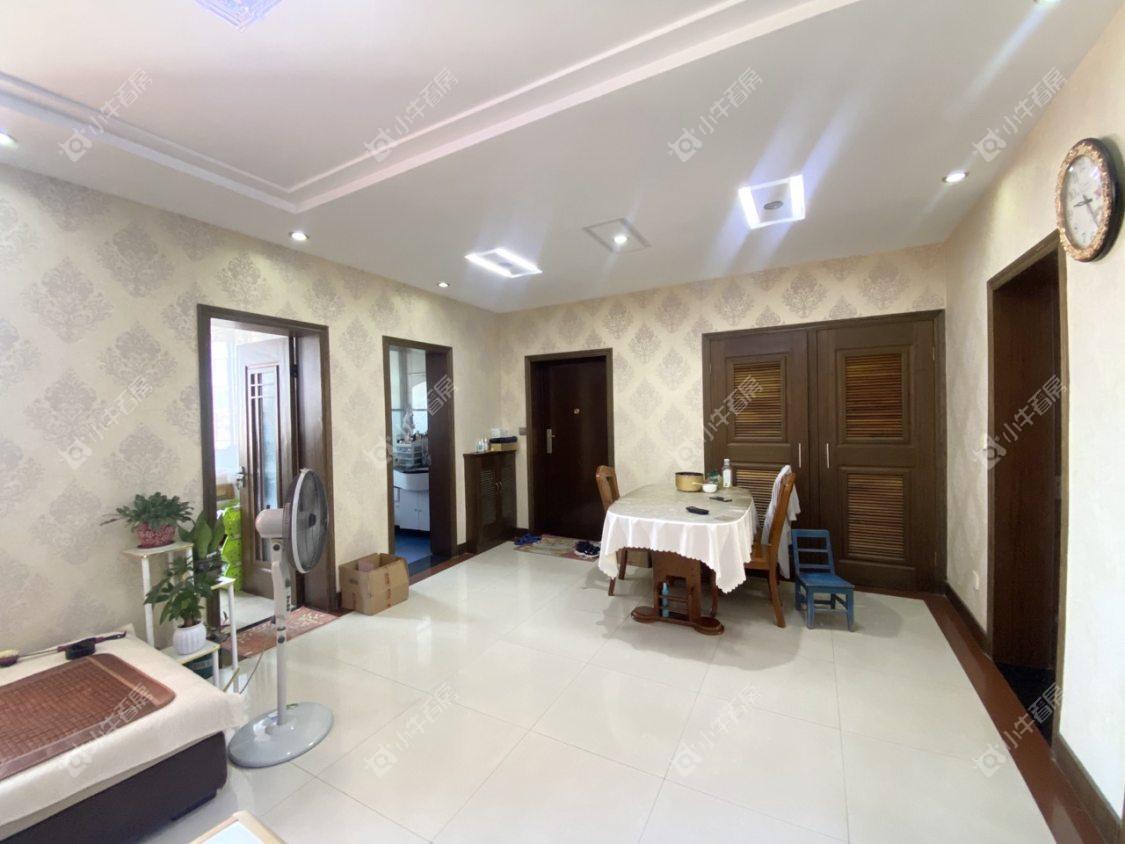 镇江万善园二村在售二手房源室内图_小牛看房