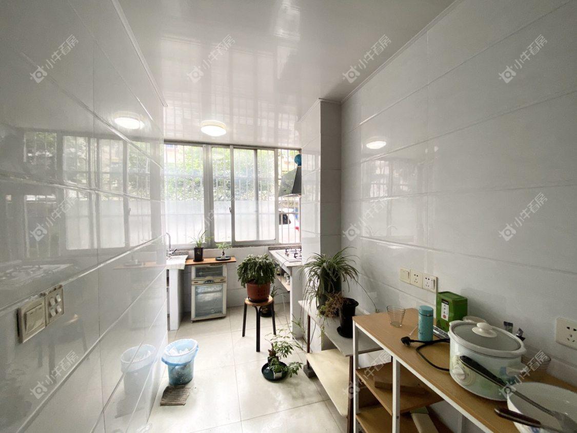 镇江龙凤新村在售二手房源室内图_小牛看房