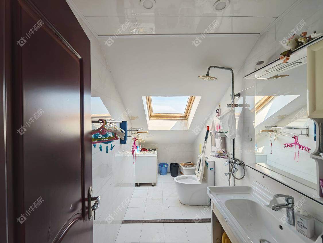 镇江世纪豪都在售二手房源室内图_小牛看房