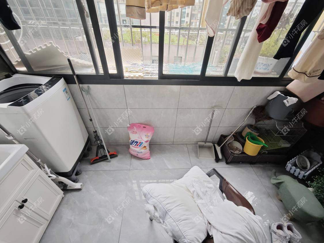 镇江中山路云阳医院住宅楼在售二手房源室内图_小牛看房