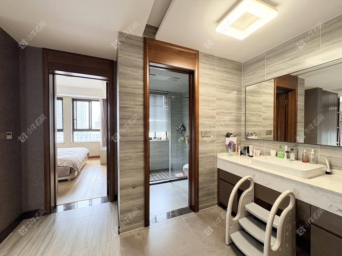 镇江嘉源首府在售二手房源室内图_小牛看房