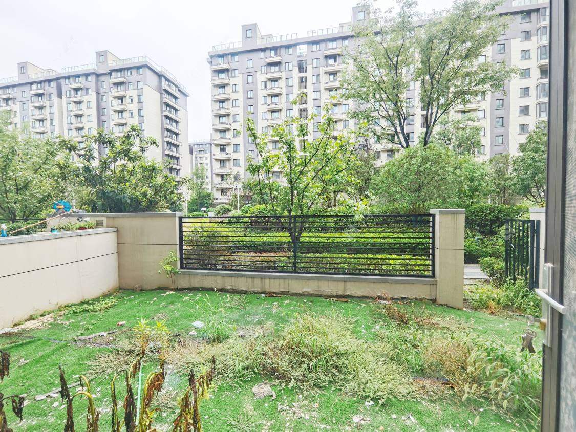 镇江珑蟠里在售二手房源室内图_小牛看房