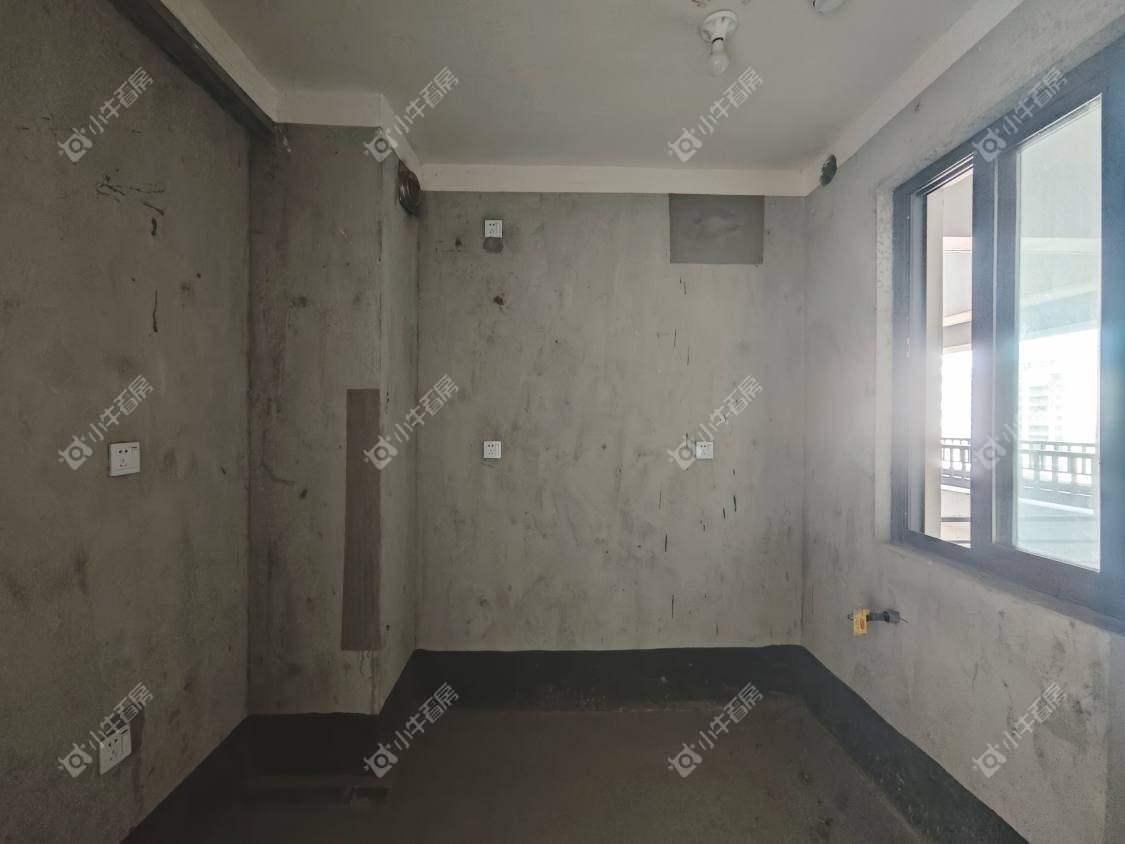 镇江融创华南映在售二手房源室内图_小牛看房