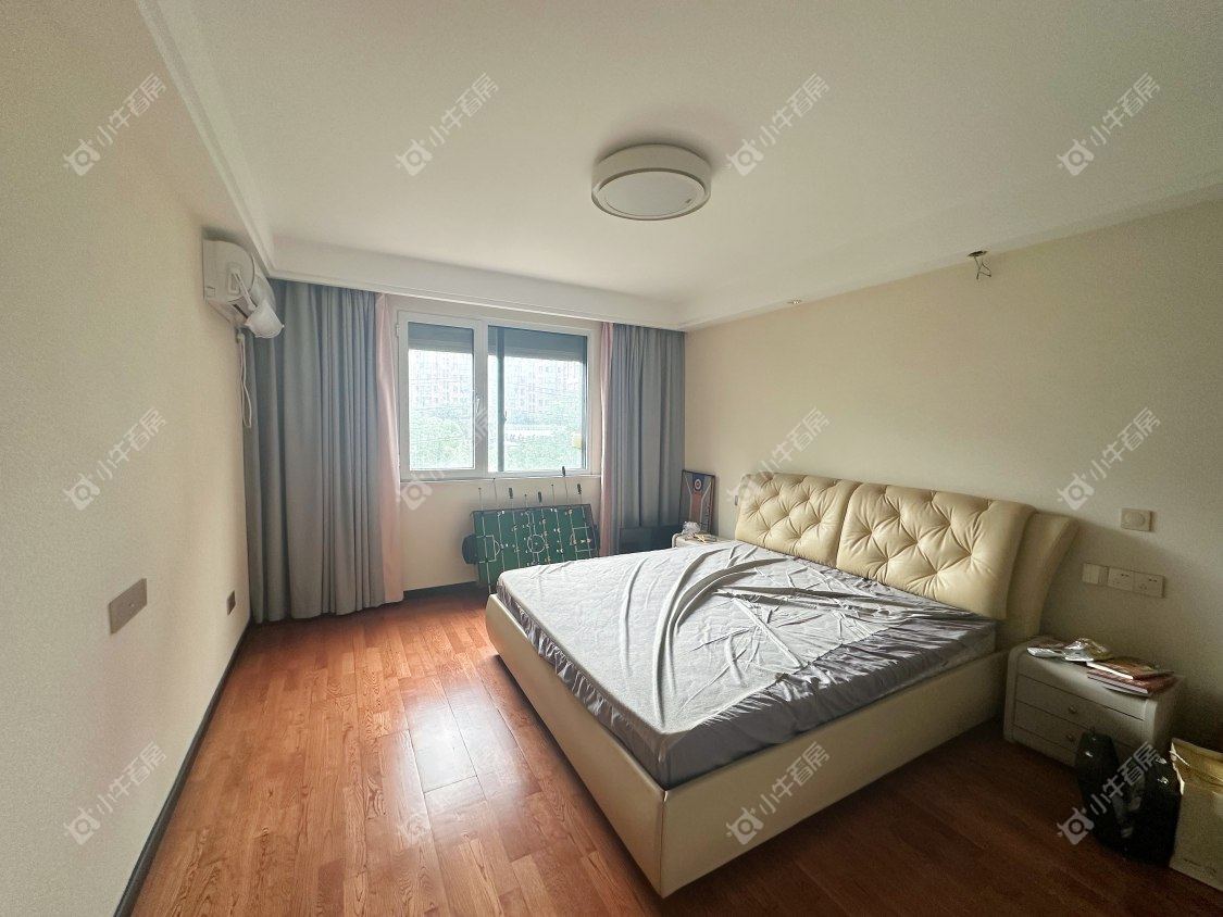 镇江世纪豪都在售二手房源室内图_小牛看房