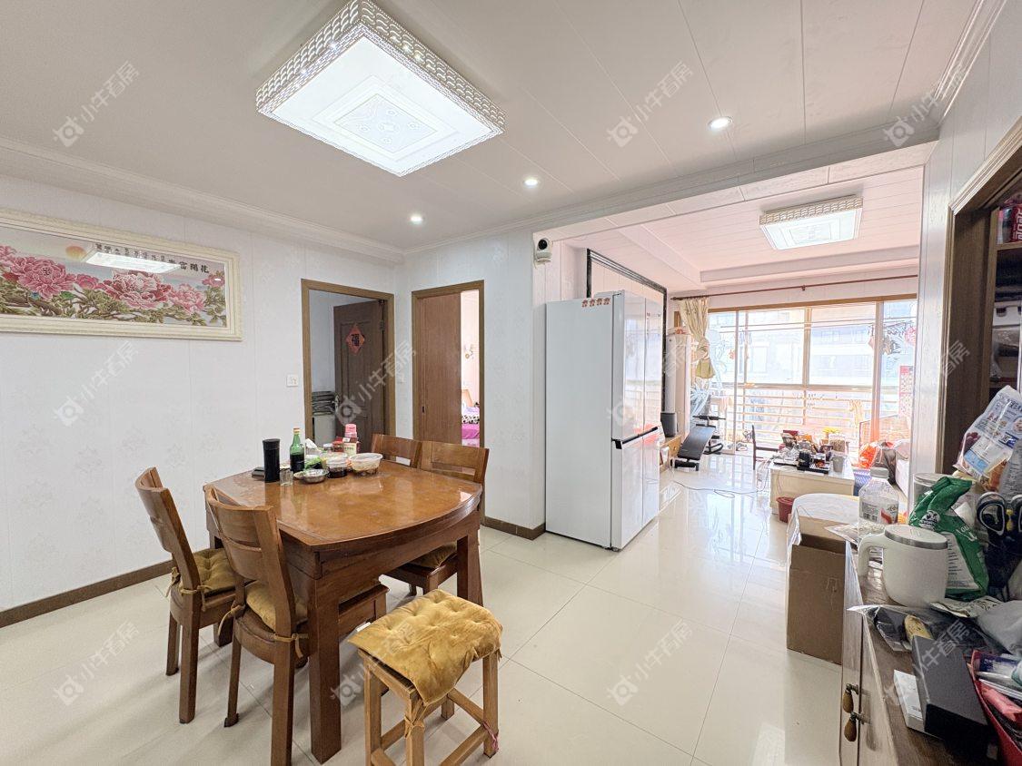 镇江世纪东升在售二手房源室内图_小牛看房