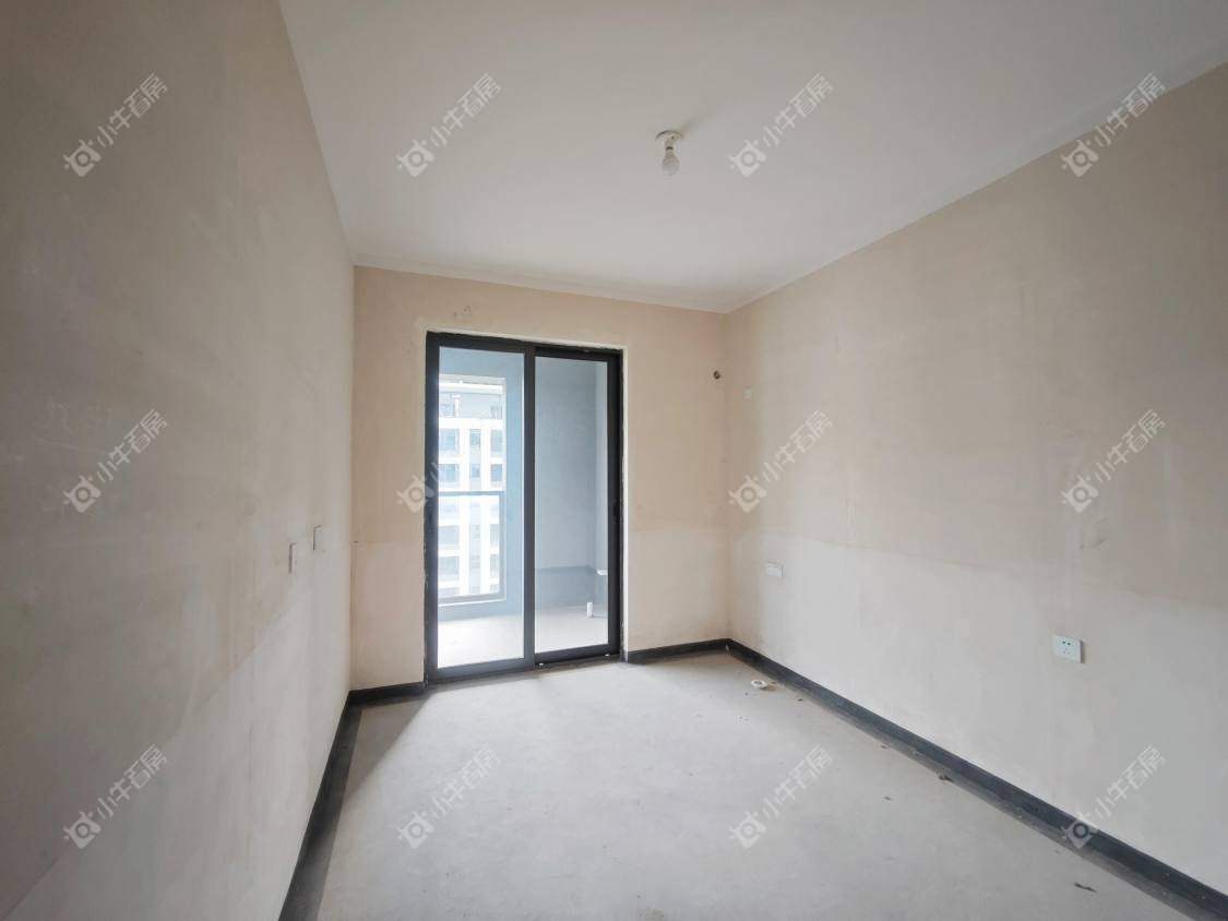 镇江中海时代都会在售二手房源室内图_小牛看房