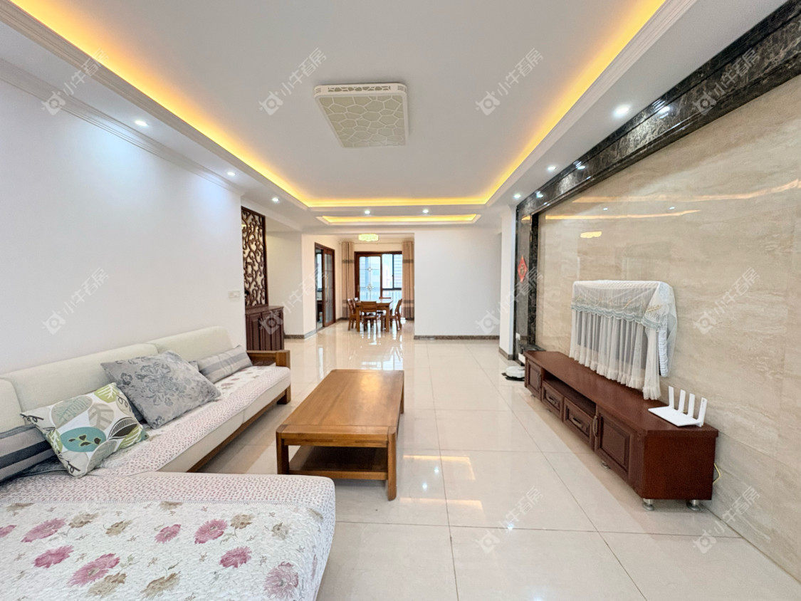 镇江金凤凰在售二手房源室内图_小牛看房