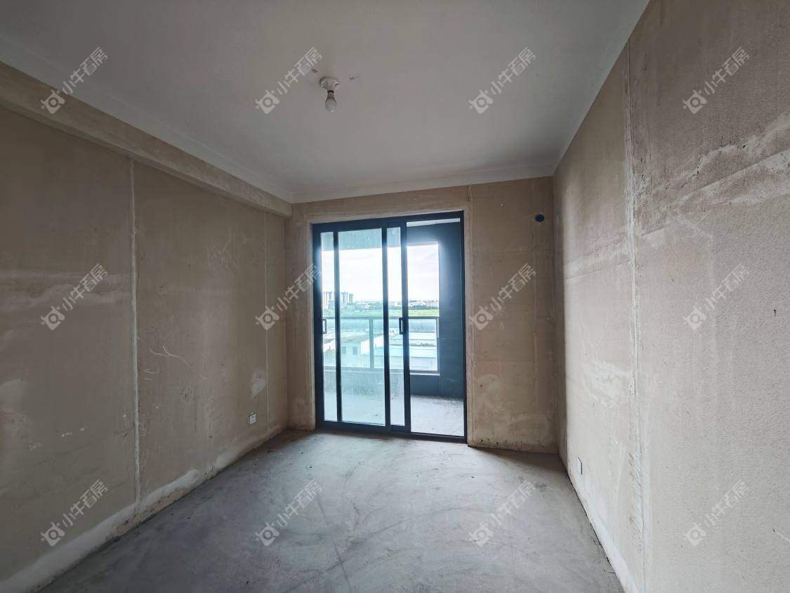 镇江融创华南映在售二手房源室内图_小牛看房