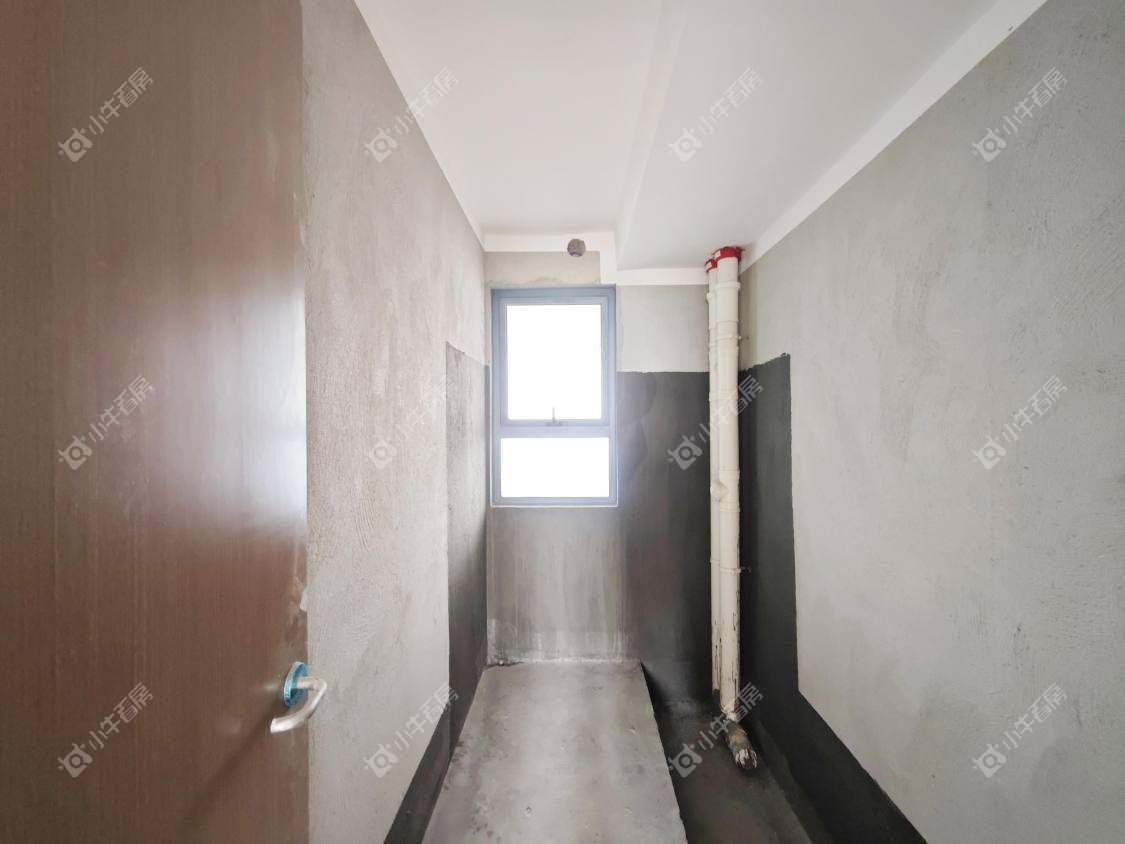 镇江融创华南映在售二手房源室内图_小牛看房