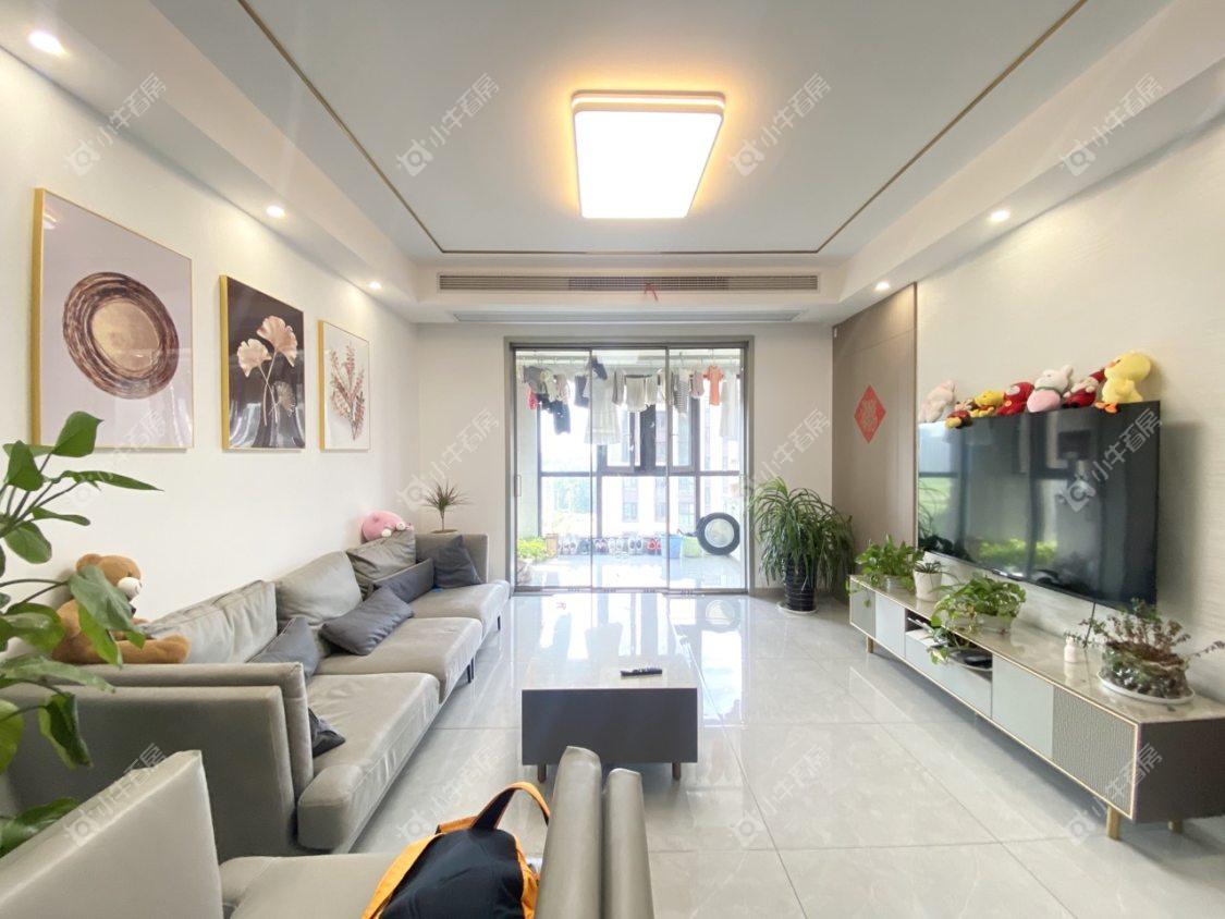 镇江滨河凤凰城在售二手房源室内图_小牛看房