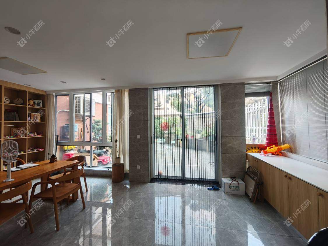 镇江凤翔花园在售二手房源室内图_小牛看房