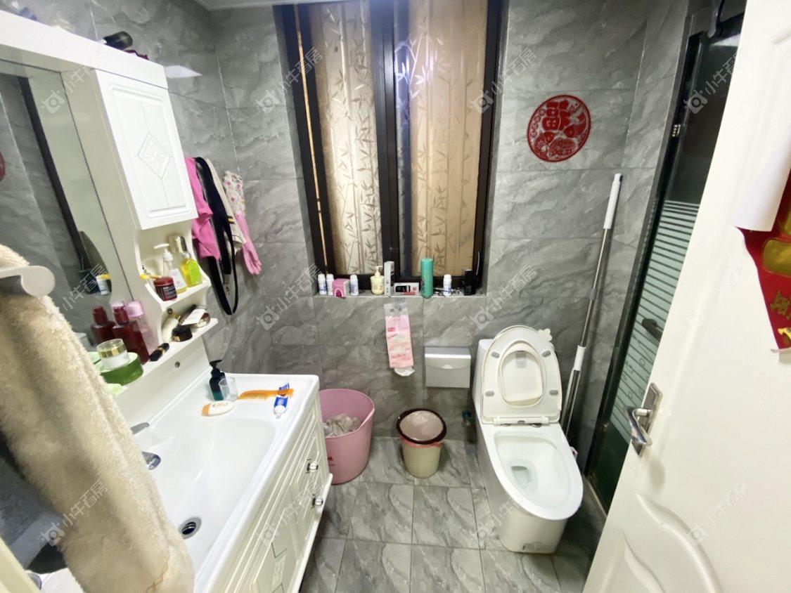 镇江华都幸福里在售二手房源室内图_小牛看房