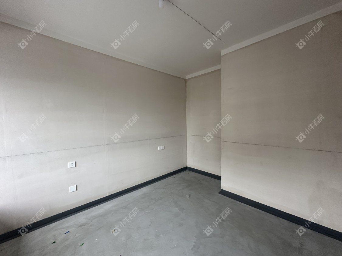 镇江中海臻如府在售二手房源室内图_小牛看房