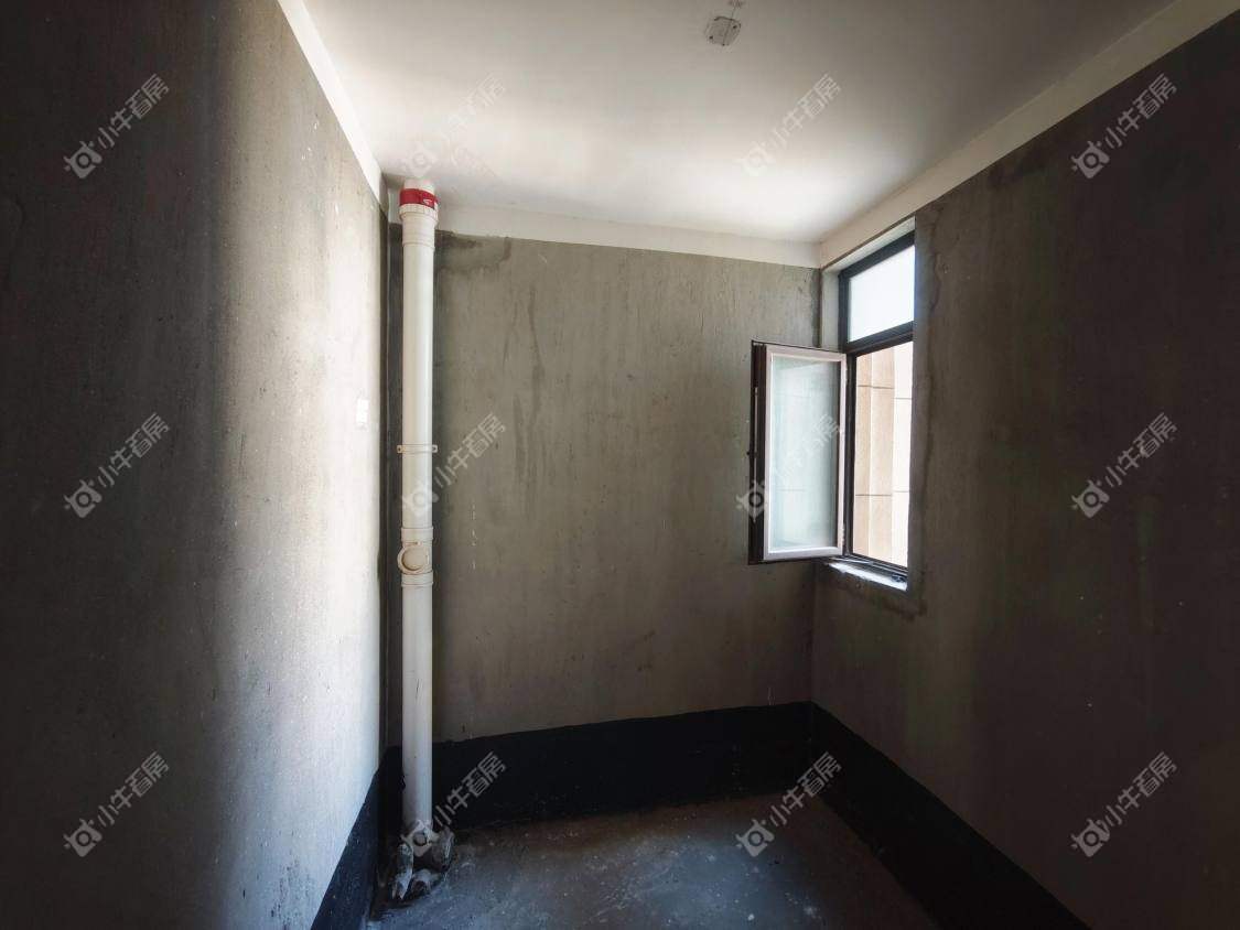 镇江凤凰郡在售二手房源室内图_小牛看房