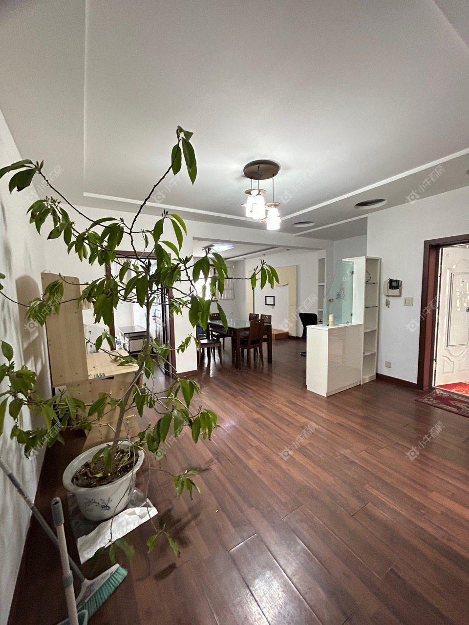 镇江江南嘉园在售二手房源室内图_小牛看房