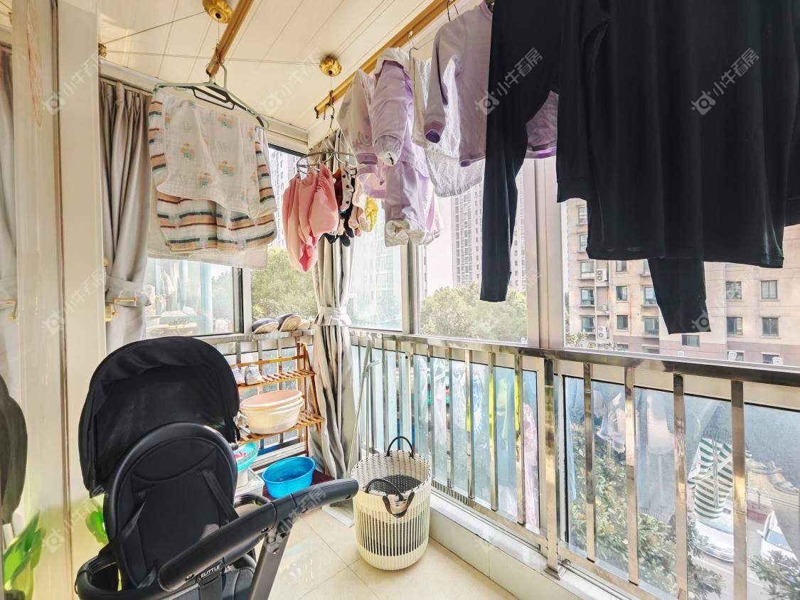 镇江城市绿洲在售二手房源室内图_小牛看房