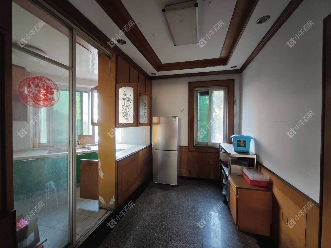 镇江蚕药厂综合楼在售二手房源室内图_小牛看房