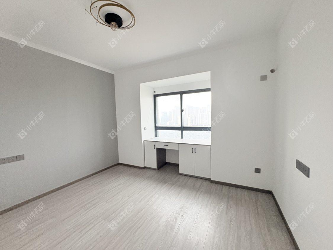 镇江荣城国际一期在售二手房源室内图_小牛看房