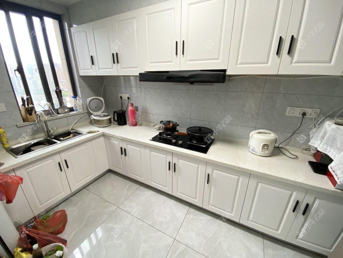 镇江凤凰郡在售二手房源室内图_小牛看房