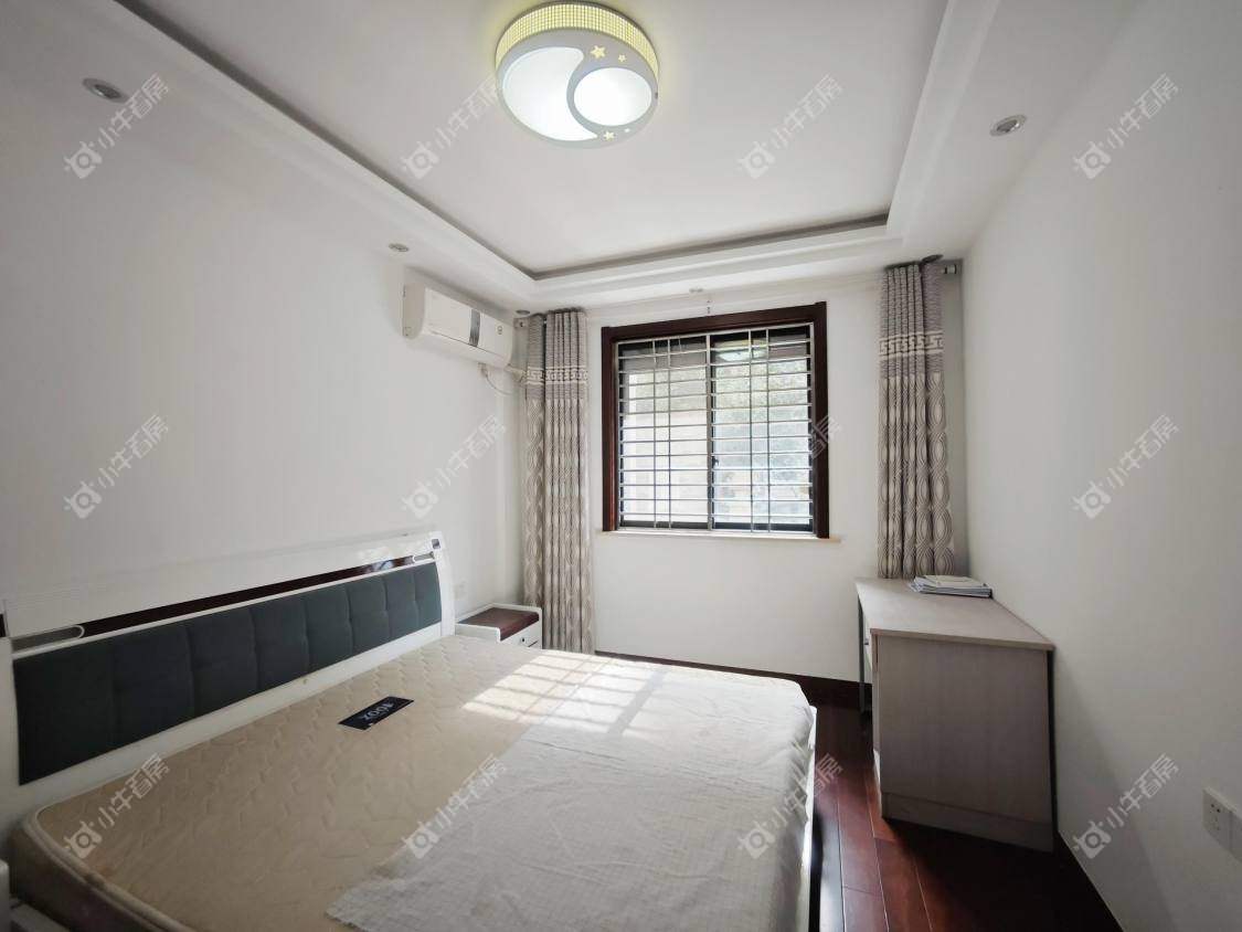 镇江世纪豪都在售二手房源室内图_小牛看房