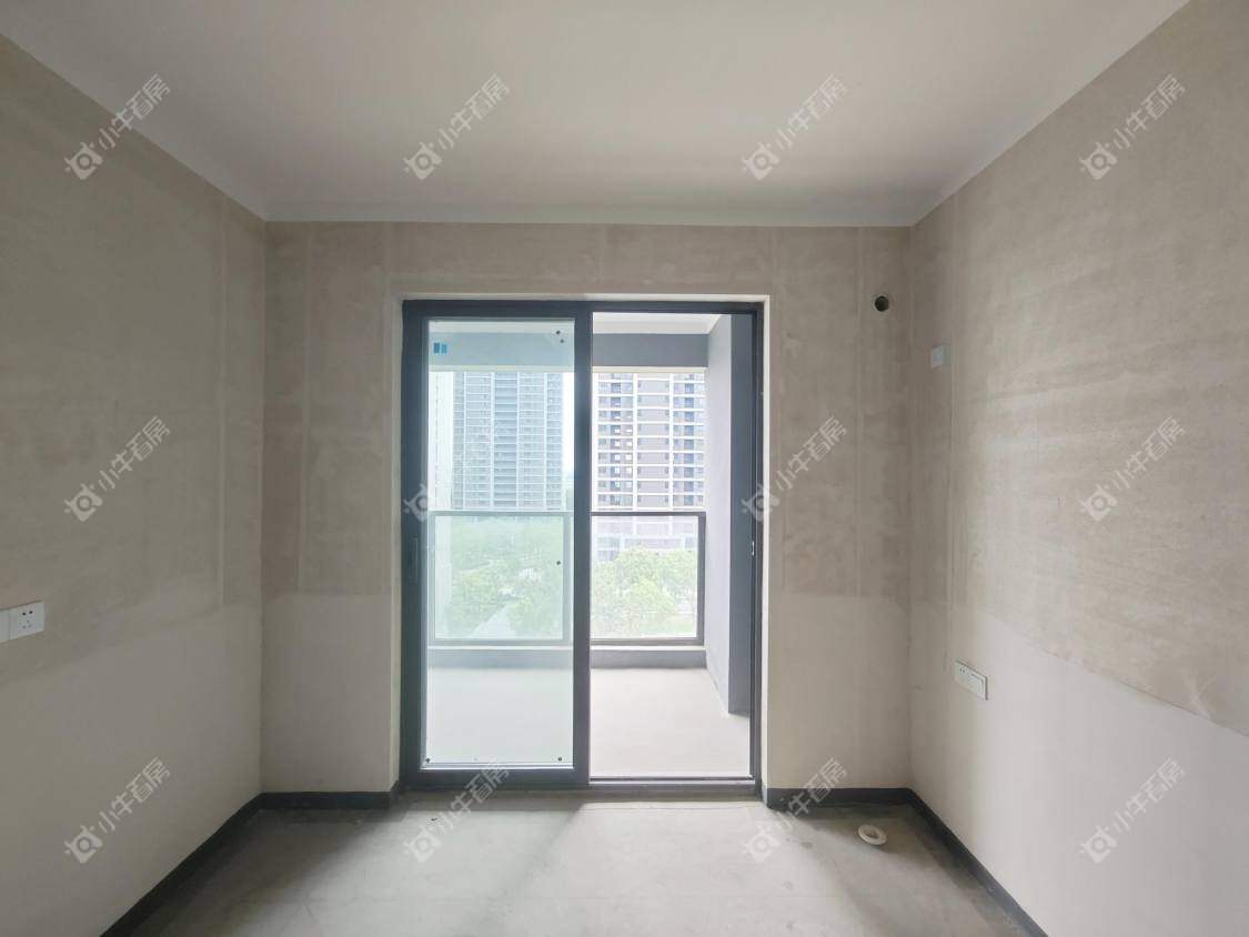 镇江中海时代都会在售二手房源室内图_小牛看房