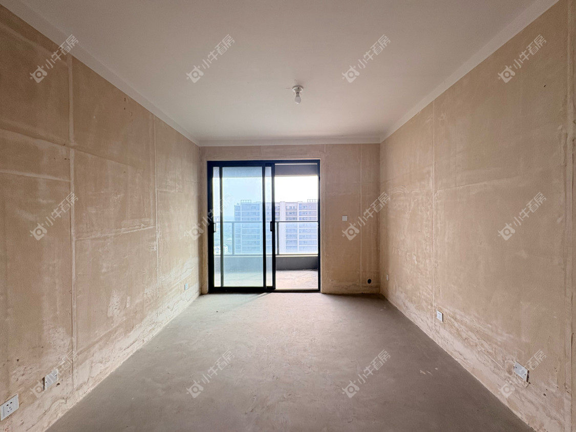 镇江融创华南映在售二手房源室内图_小牛看房