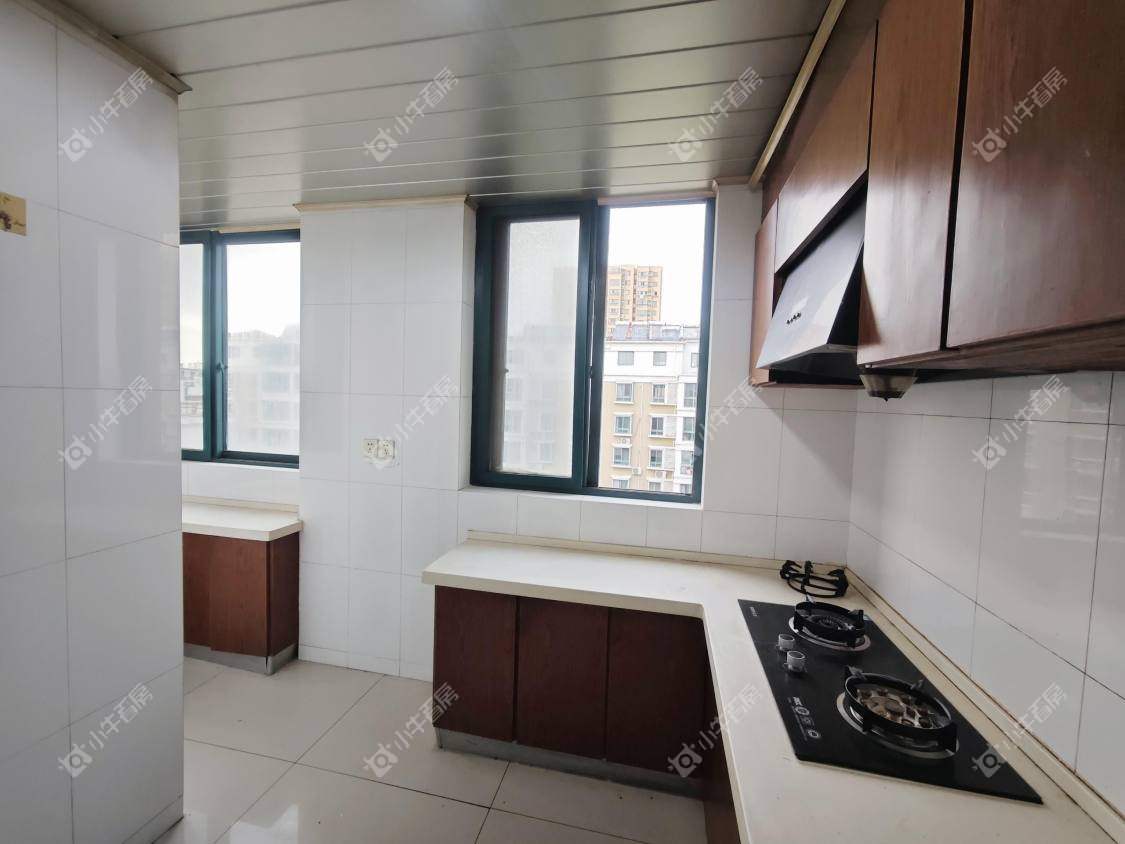 镇江欧洲城在售二手房源室内图_小牛看房