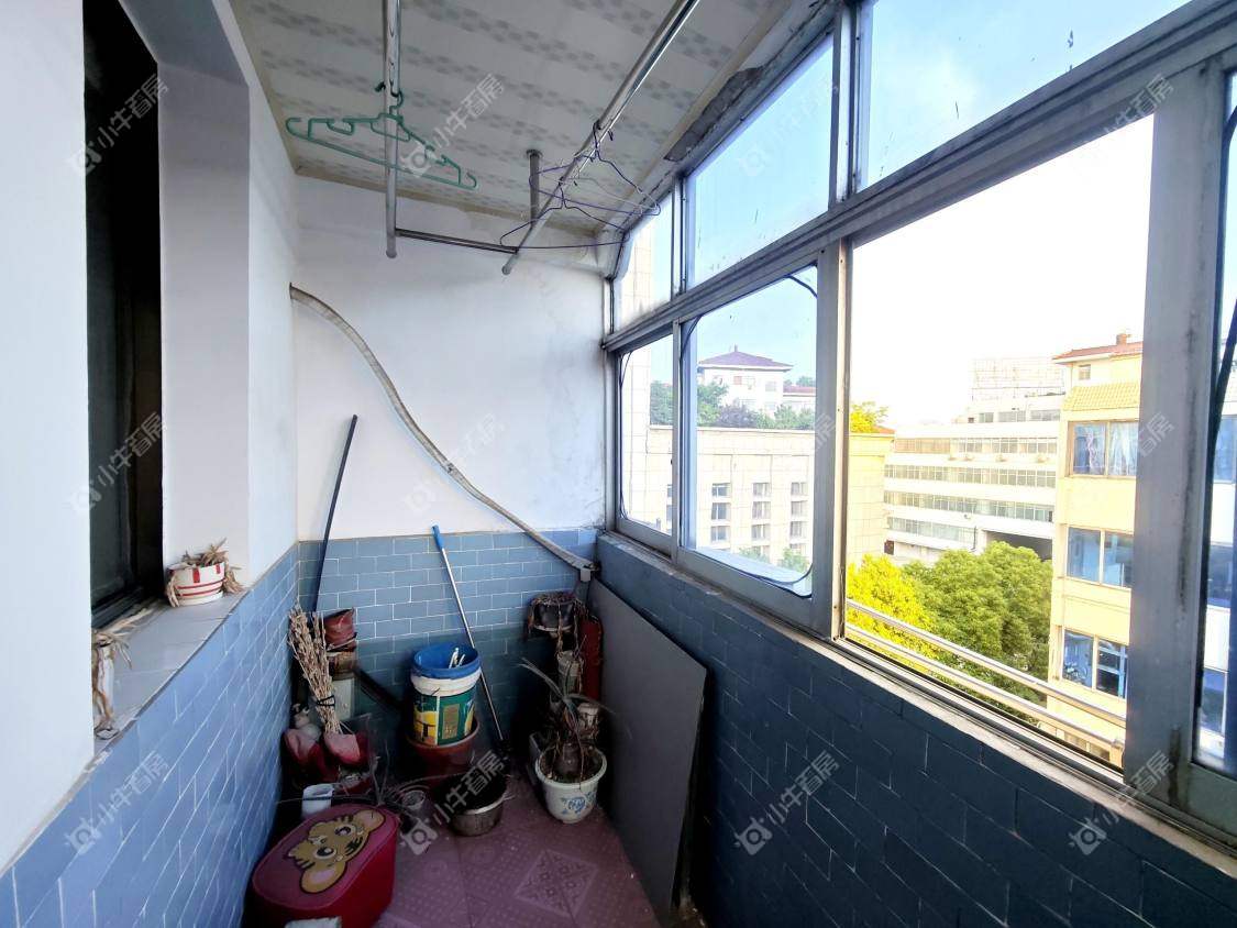 镇江香草新村在售二手房源室内图_小牛看房