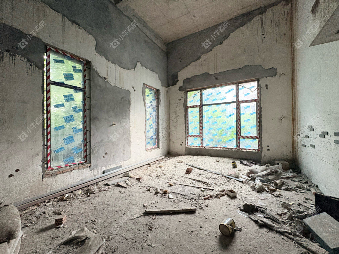 镇江白金瀚别墅在售二手房源室内图_小牛看房