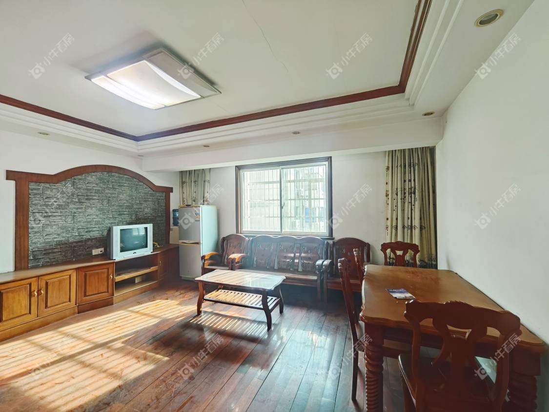 镇江曲园小区在售二手房源室内图_小牛看房