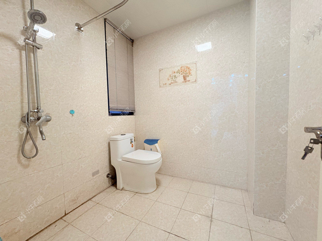 镇江世纪豪都在售二手房源室内图_小牛看房