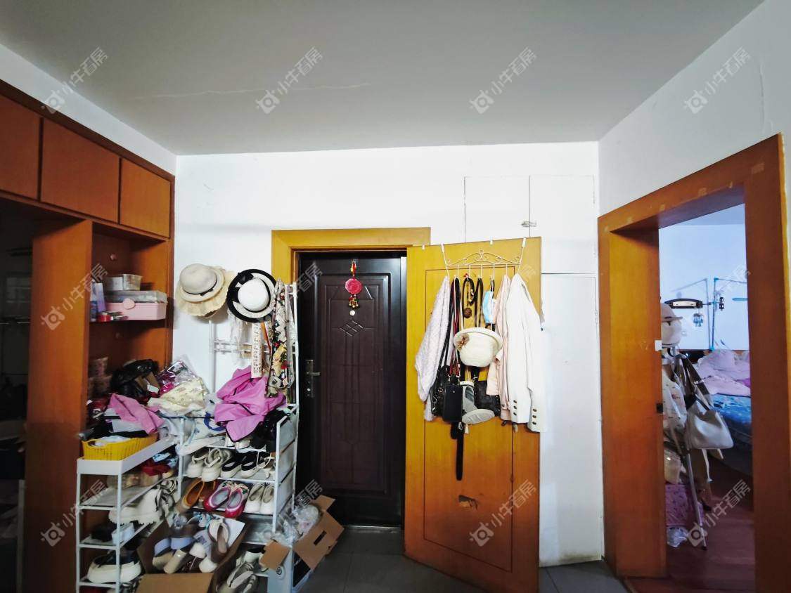 镇江凤美新村在售二手房源室内图_小牛看房