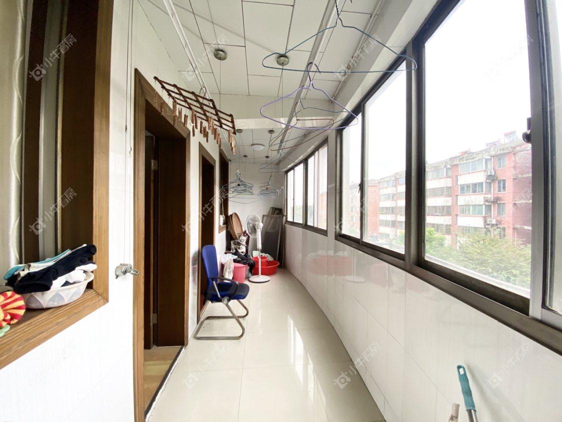 镇江玉乳泉小区在售二手房源室内图_小牛看房