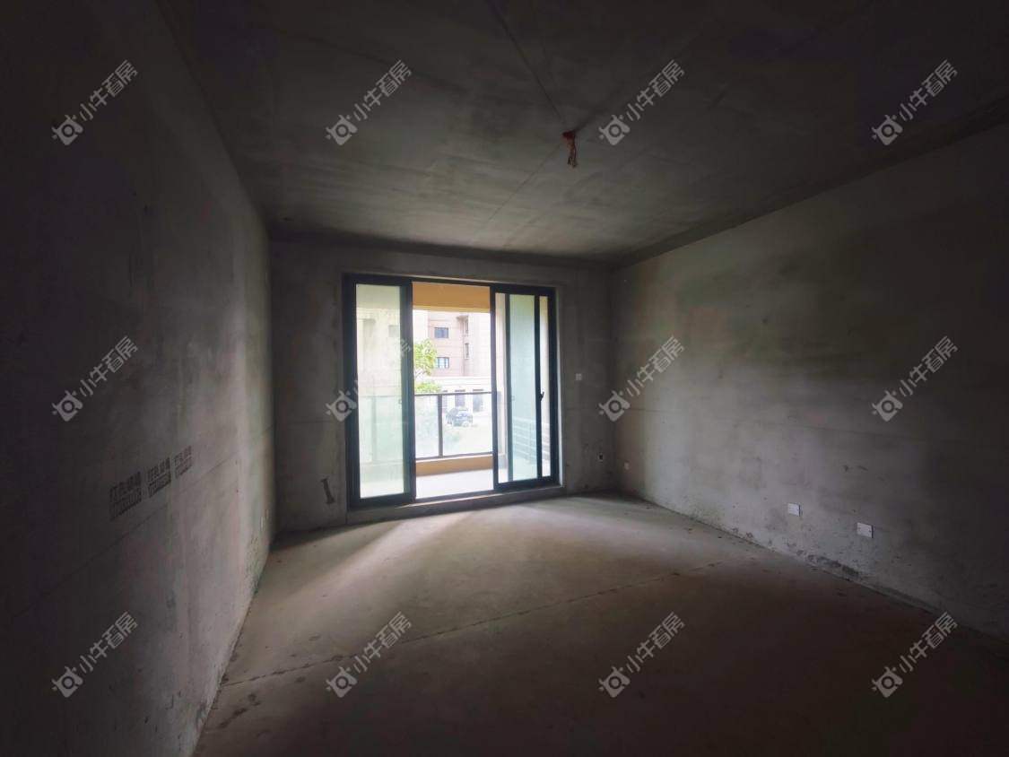 镇江汇金天地在售二手房源室内图_小牛看房