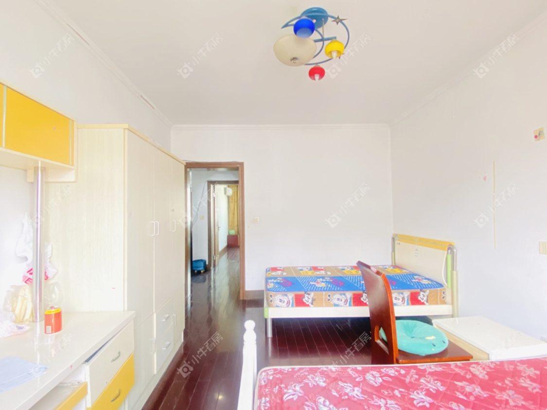 镇江丹凤公寓在售二手房源室内图_小牛看房