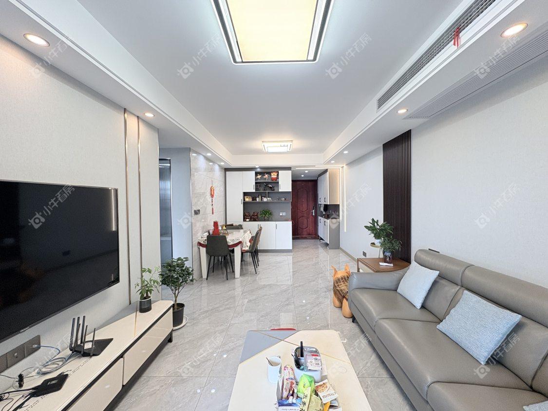 镇江碧桂园樾府在售二手房源室内图_小牛看房