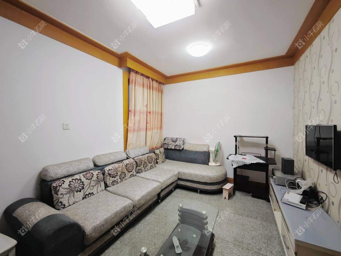 镇江玉泉小区在售二手房源室内图_小牛看房