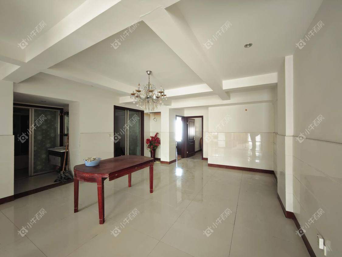 镇江凤翔花园在售二手房源室内图_小牛看房