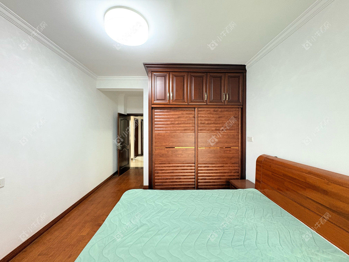 镇江金凤凰在售二手房源室内图_小牛看房