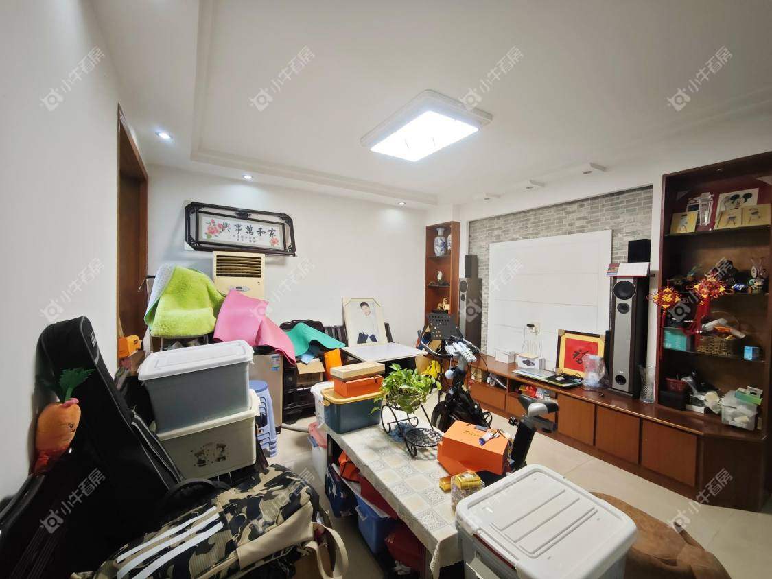 镇江华云公寓在售二手房源室内图_小牛看房