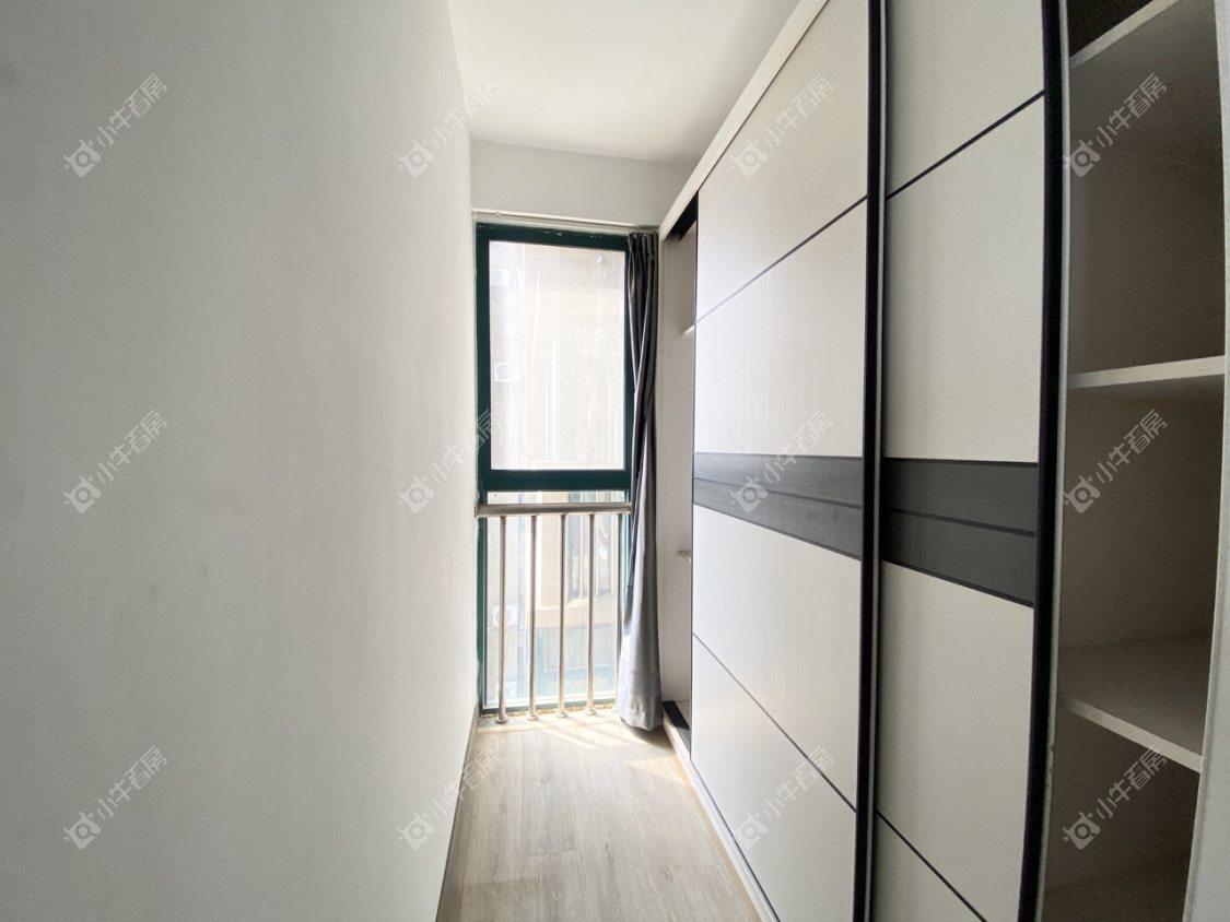 镇江东方盛世在售二手房源室内图_小牛看房