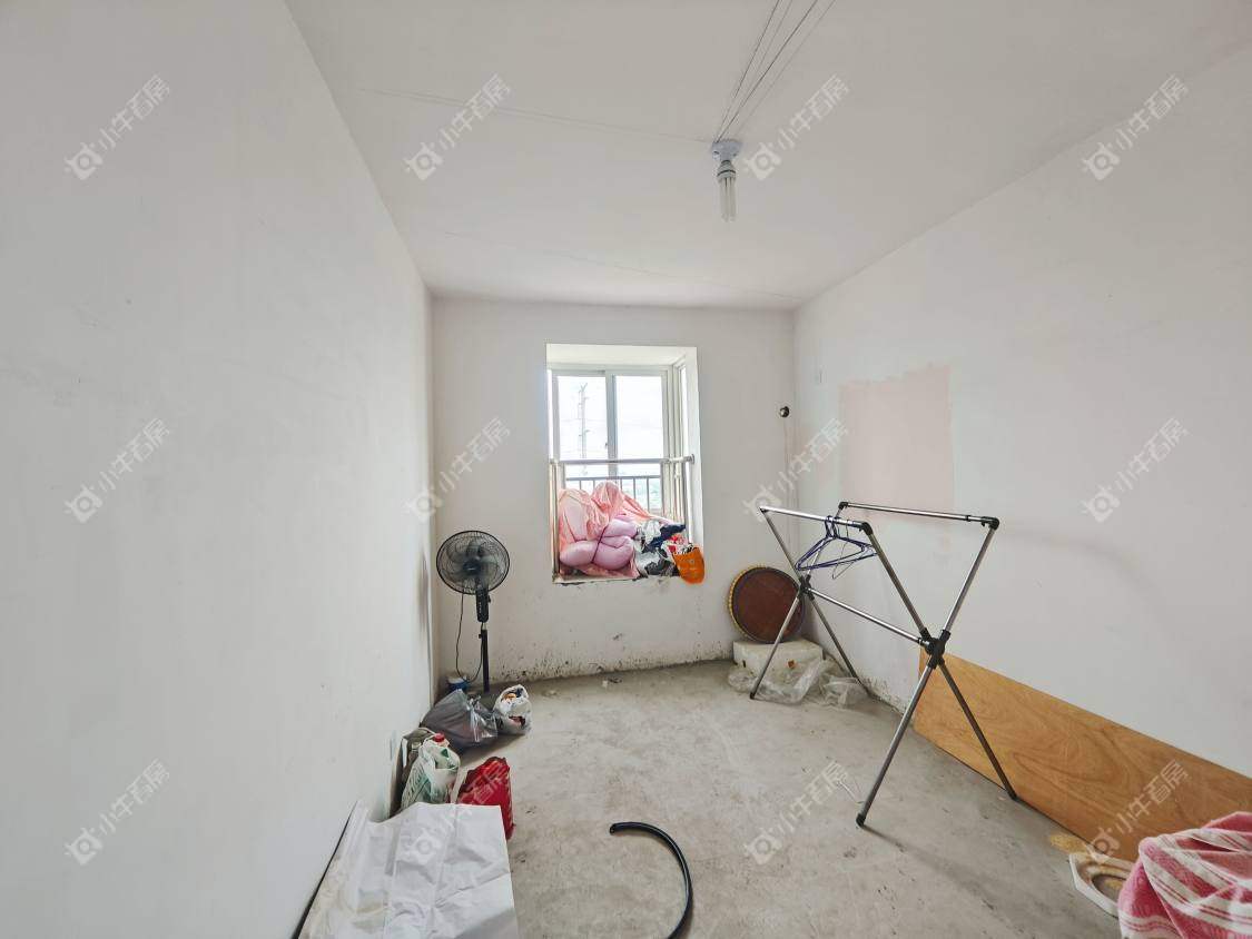 镇江河阳新城在售二手房源室内图_小牛看房