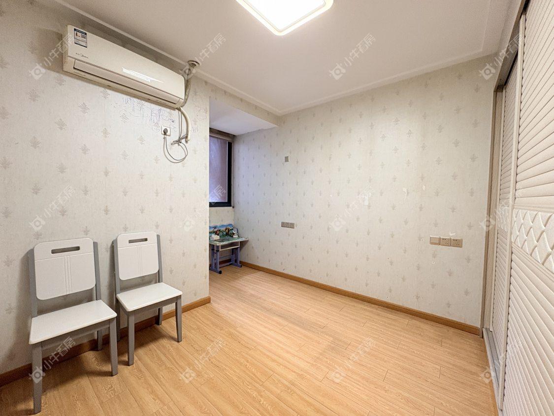 镇江天波城在售二手房源室内图_小牛看房