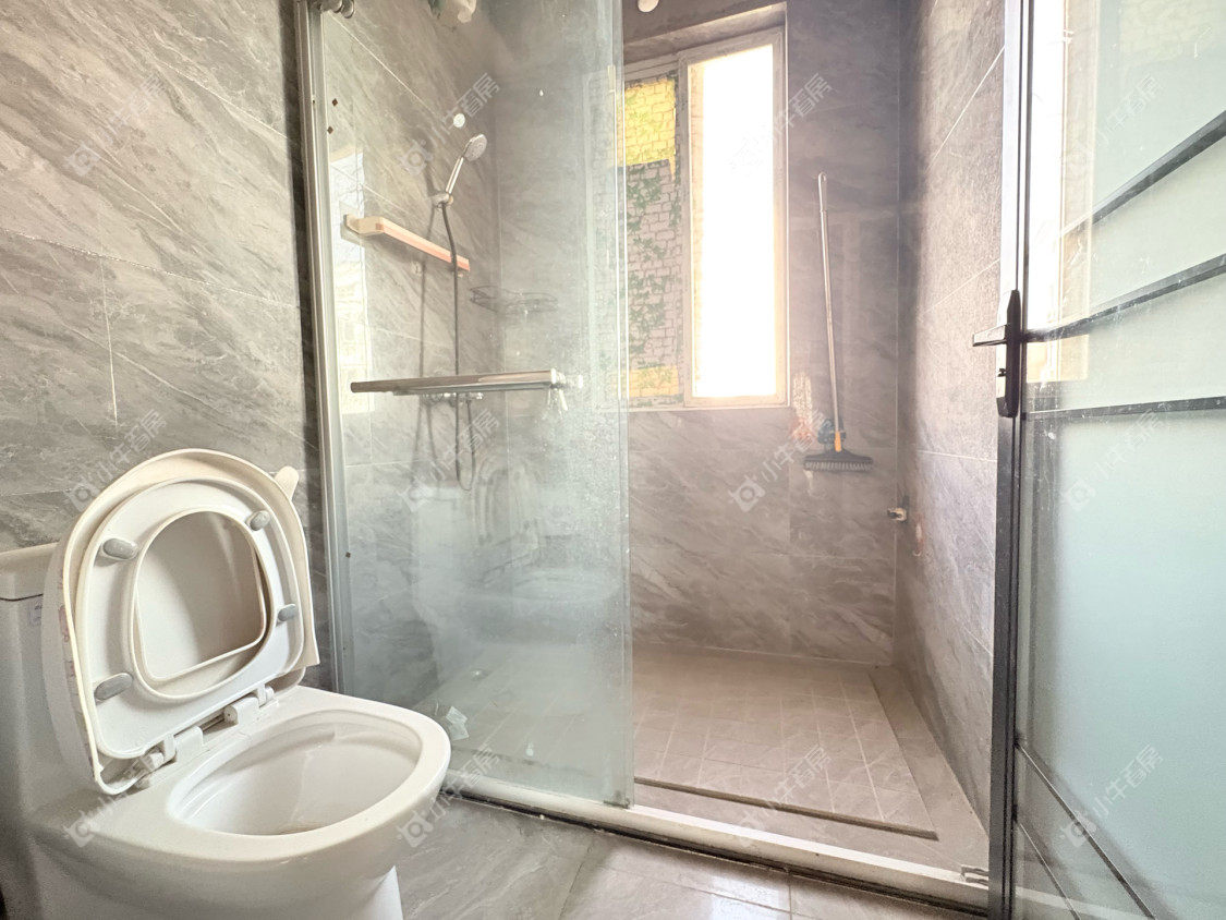 镇江云天花园在售二手房源室内图_小牛看房