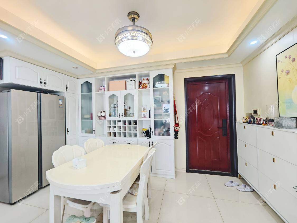 镇江荣城国际一期在售二手房源室内图_小牛看房